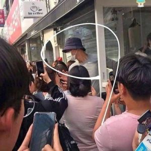 震撼荧幕！竟然在众人瞩目的场合下发生这种事情