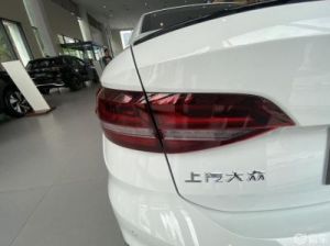 极品飞车22尊享版殿堂版车辆领取攻略：如何找到适合自己的专属座驾？